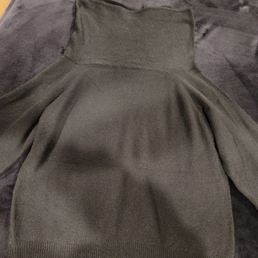 NWOT Black off shoulder sweater